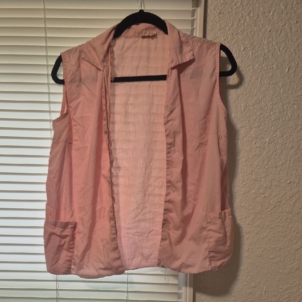 Vintage Pink Sleeveless Button-Up Vest